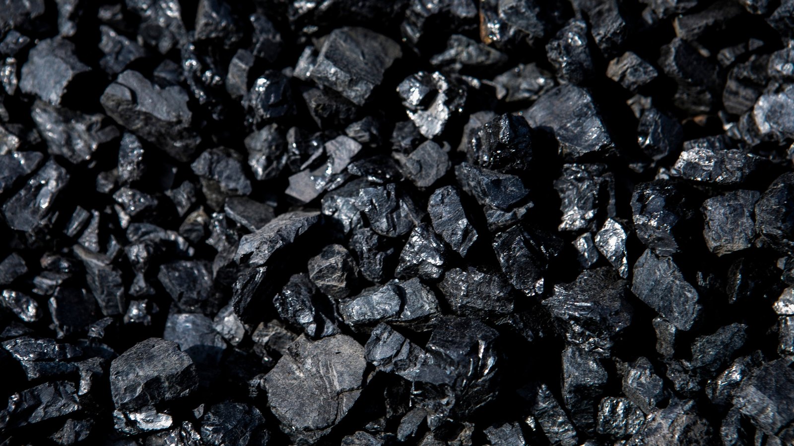 Nasib Saham Batubara di Era Energi Terbarukan : Masih Ada Harapan atau Siap-Siap Ditinggalkan?